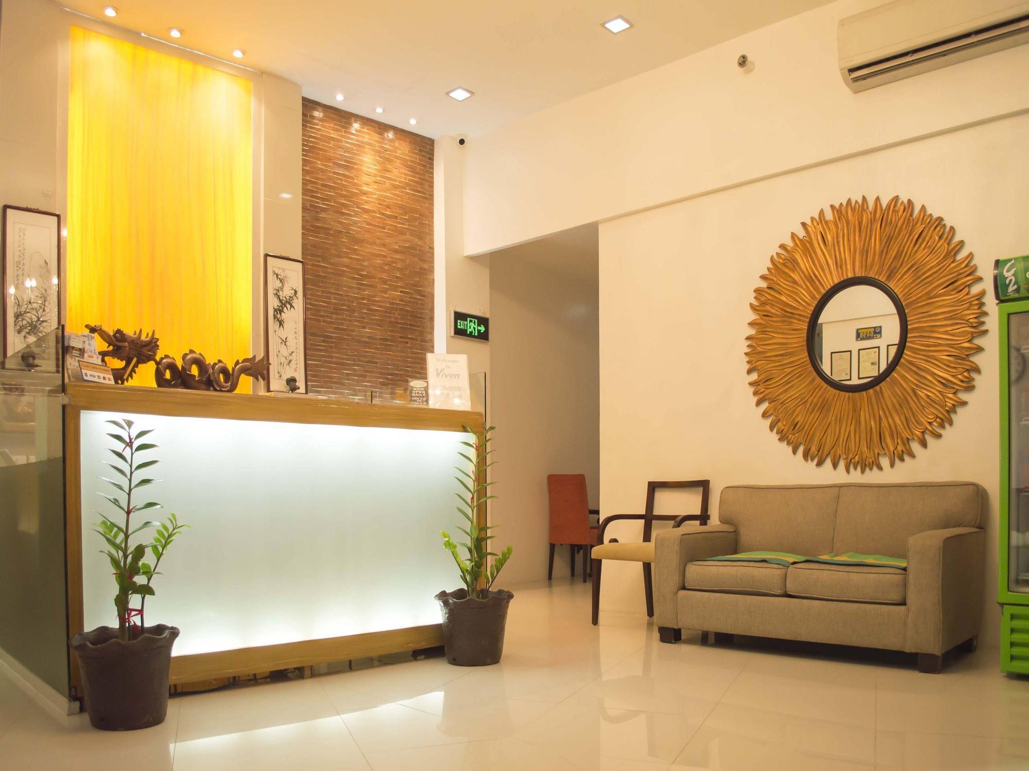 Viven Hotel Laoag Zewnętrze zdjęcie