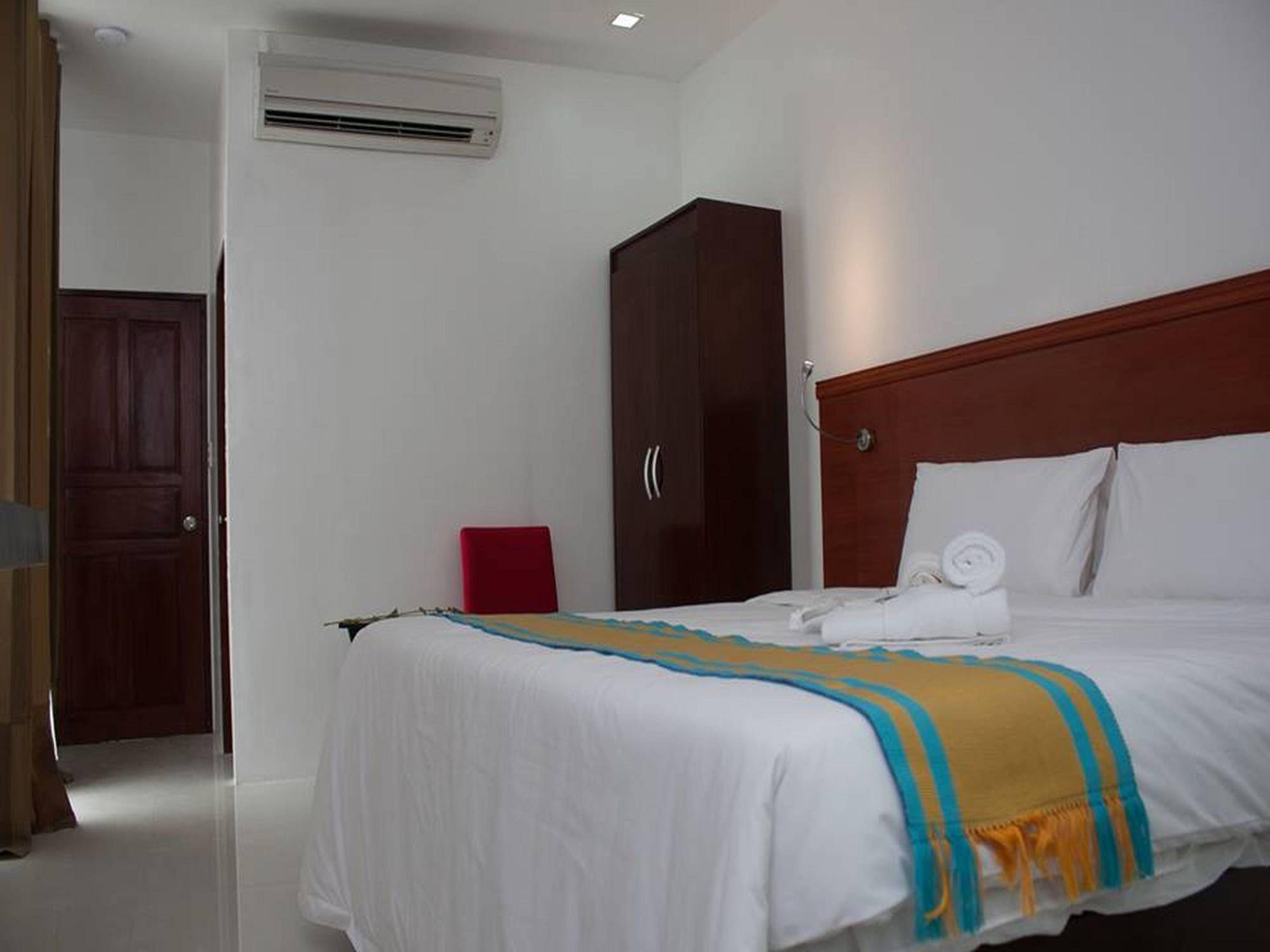 Viven Hotel Laoag Zewnętrze zdjęcie