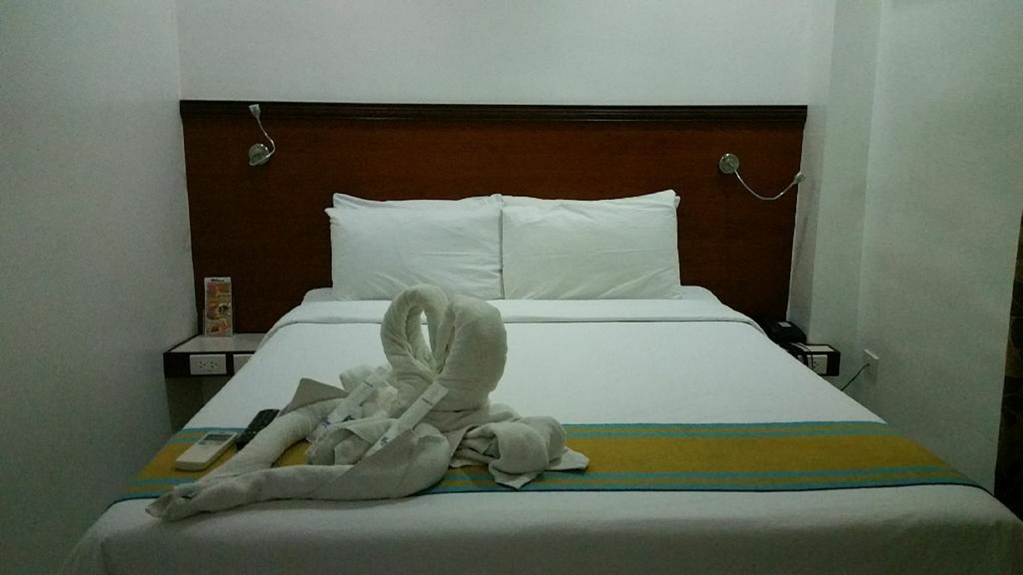 Viven Hotel Laoag Zewnętrze zdjęcie