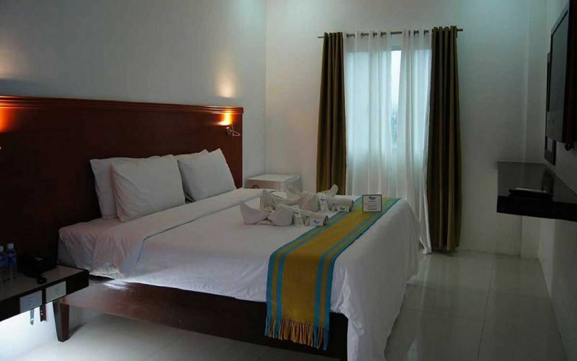 Viven Hotel Laoag Zewnętrze zdjęcie