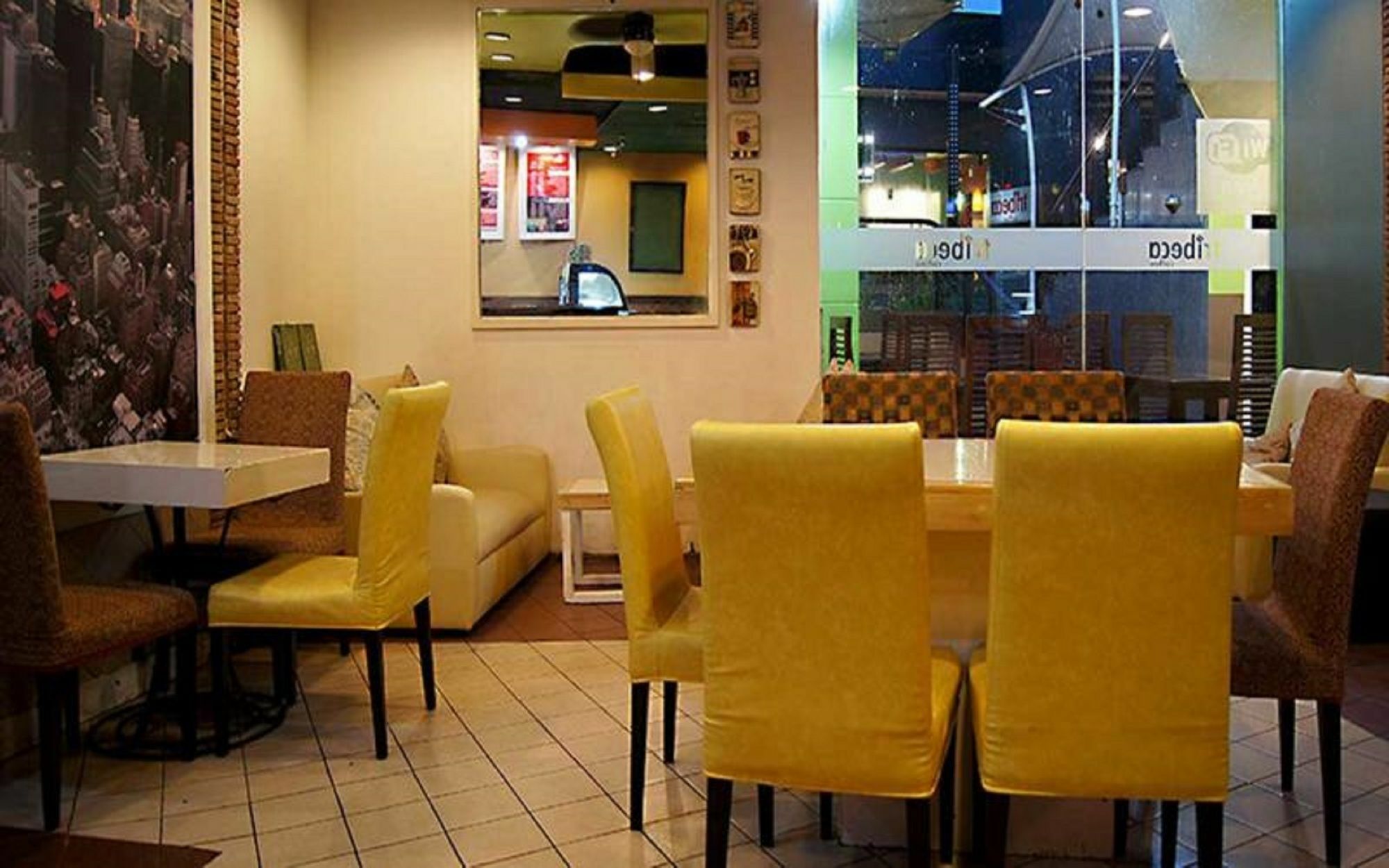 Viven Hotel Laoag Zewnętrze zdjęcie