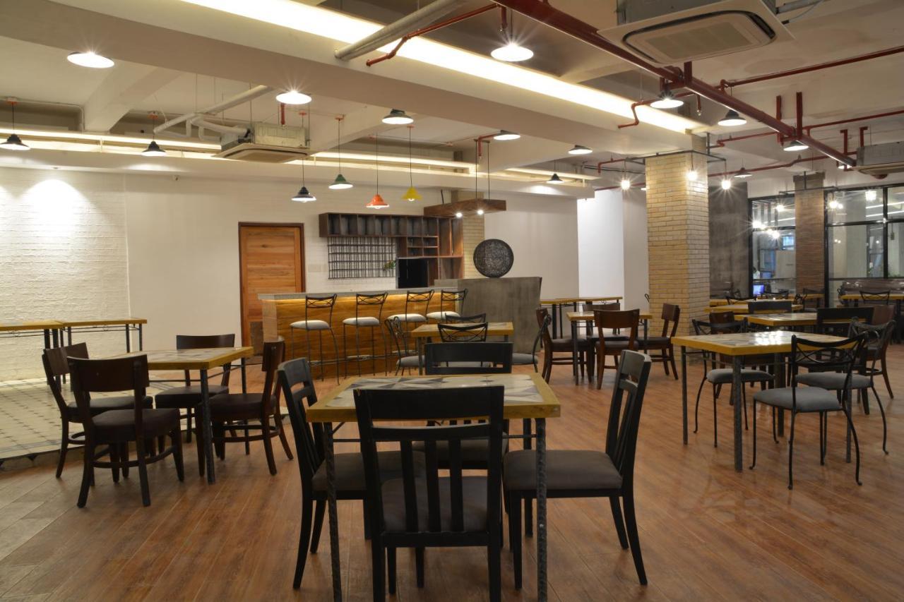 Viven Hotel Laoag Zewnętrze zdjęcie