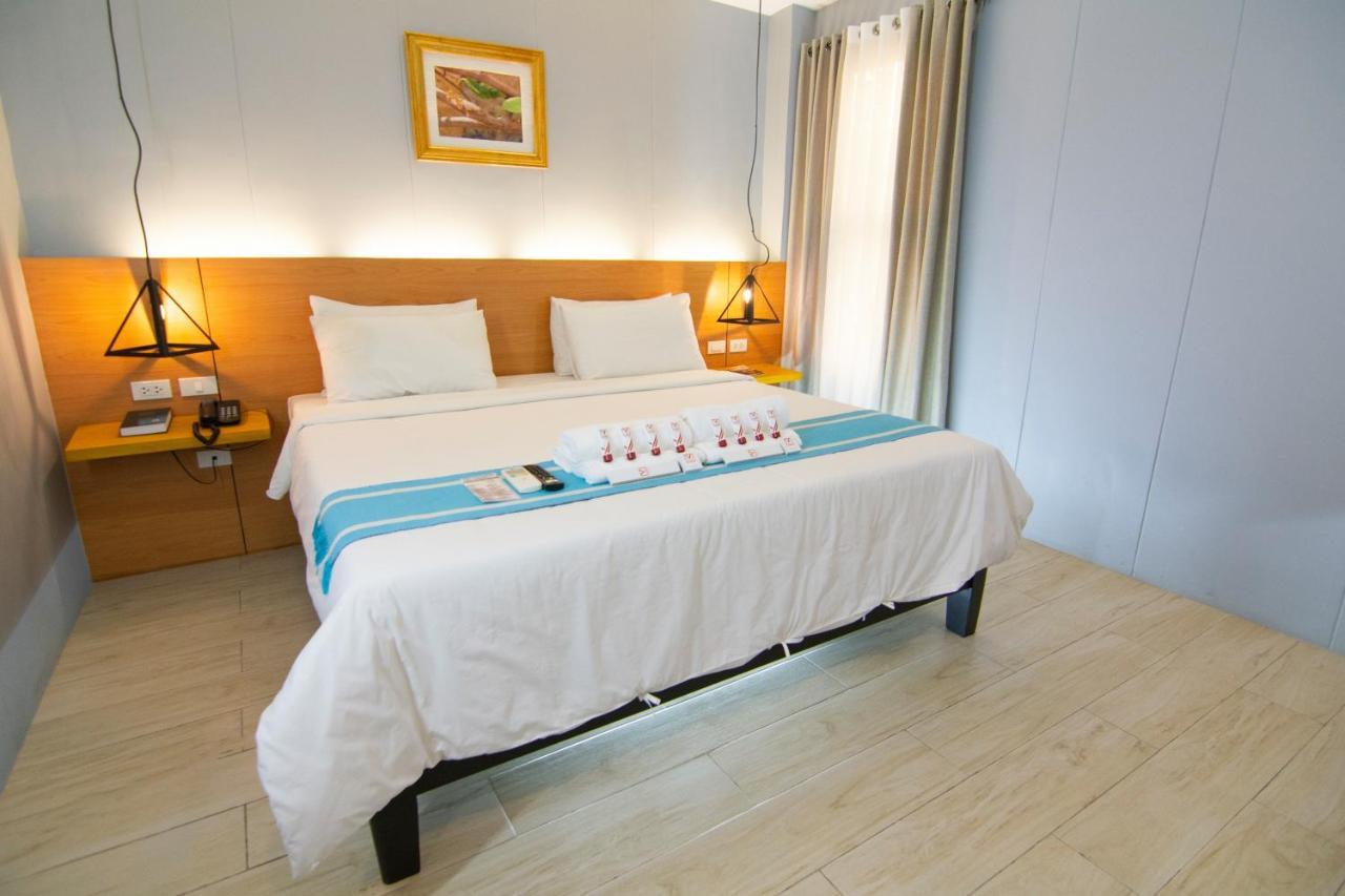 Viven Hotel Laoag Zewnętrze zdjęcie